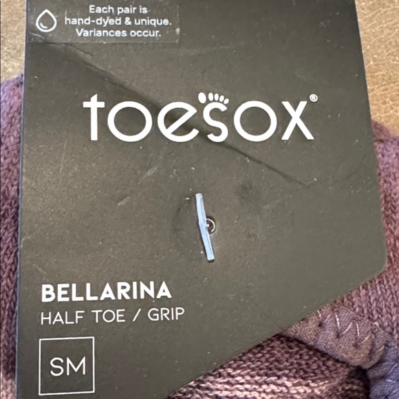 ToeSox Ballerina Half Toe Grip Socks in Quartz Wave Stipe Size Small NWT - Picture 4 of 9